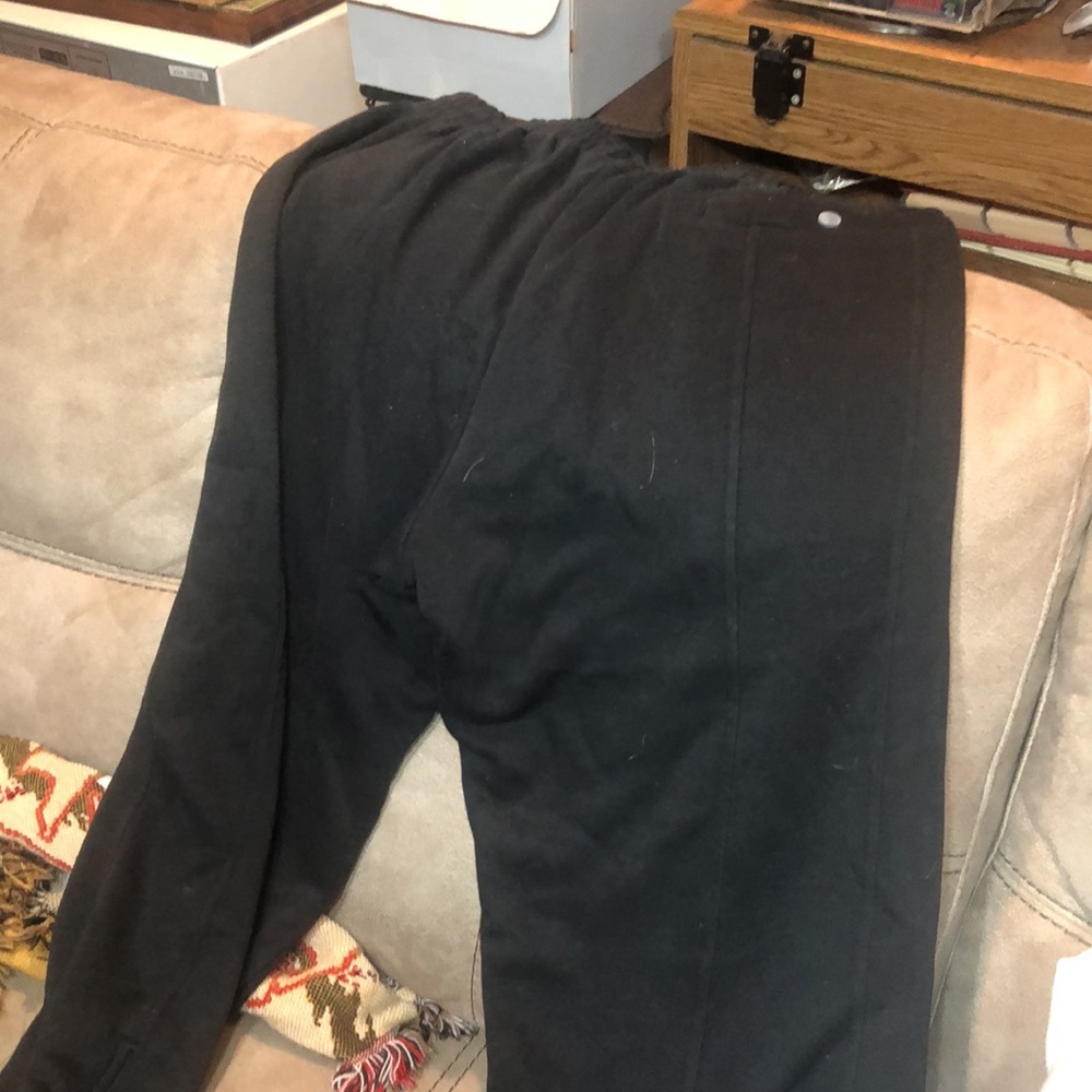 Jordan Sweatpants Size Large Barely Been Worn - image 2